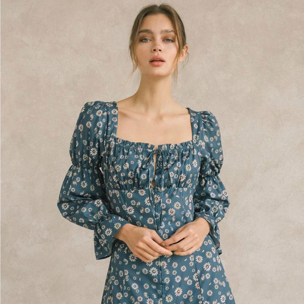 Storia floral dress NWT